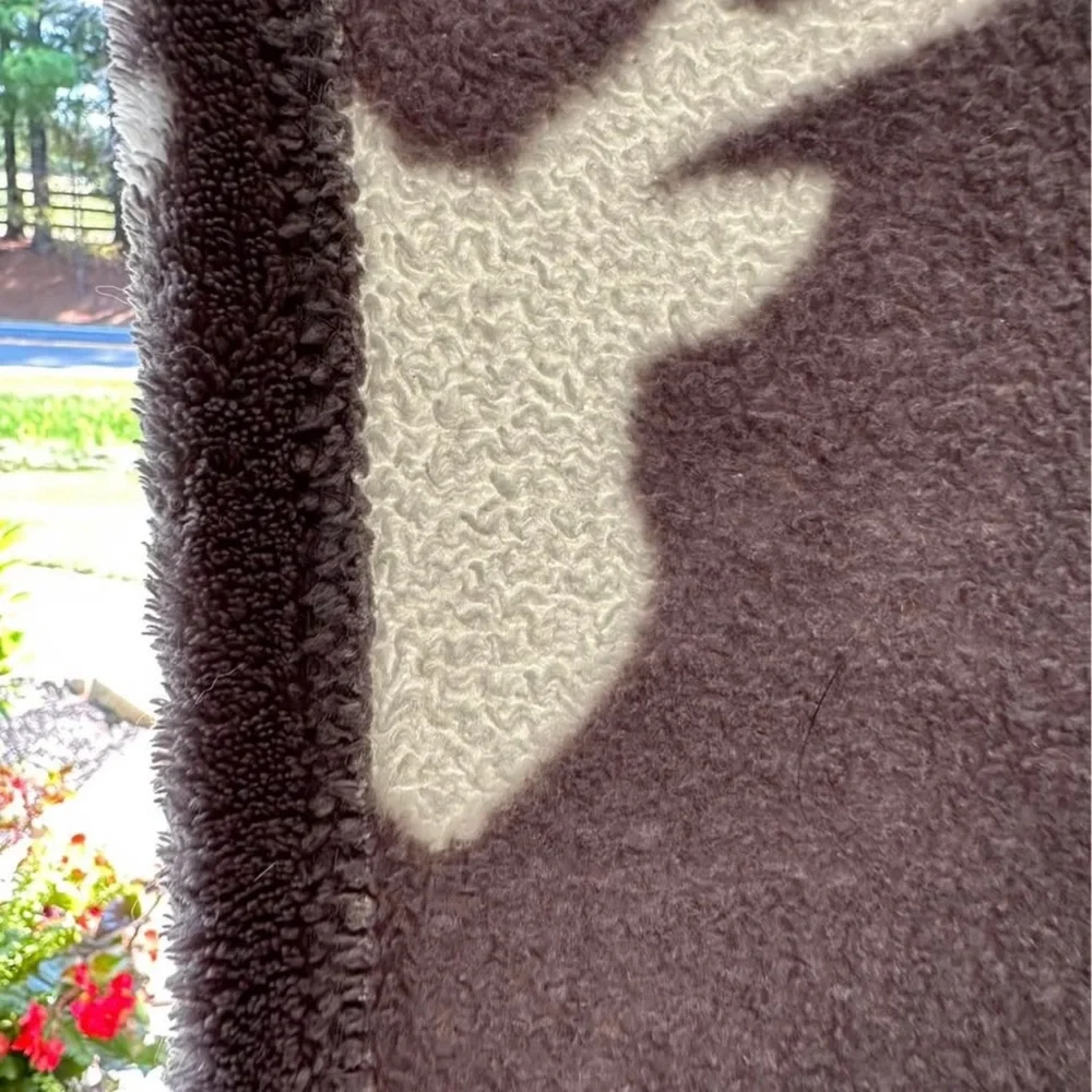 Gray Blanket with White Deer Pattern - Picture 5 of 9